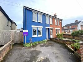 Picture #0 of Property #1573765641 in Jolliffe Road, POOLE BH15 2HD