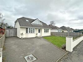 Picture #15 of Property #1580016231 in Longfield Road, Hordle, Lymington SO41 0HH