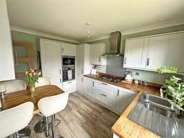 Picture #3 of Property #1580016231 in Longfield Road, Hordle, Lymington SO41 0HH