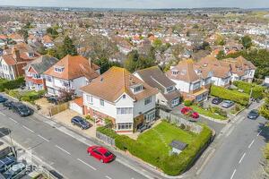Picture #0 of Property #1580190441 in Guildhill Road, Southbourne BH6 3EY