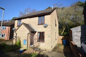 Picture #0 of Property #1580924541 in Spruce Close, Creekmoor, Poole BH17 7YT
