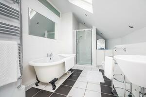 Picture #15 of Property #1581903141 in Salterns Way, Lilliput  BH14 8JR