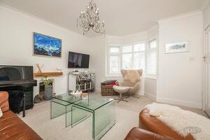 Picture #7 of Property #1582890741 in  Whitefield Road, Whitecliff BH14 8DD