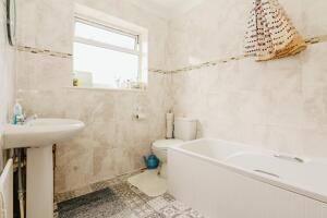 Picture #8 of Property #1583147631 in Southbourne Road, Bournemouth BH6 5NS