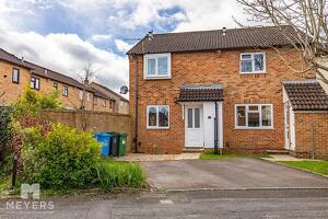 Picture #0 of Property #1586302641 in King Richard Drive, Bearwood BH11 9PH