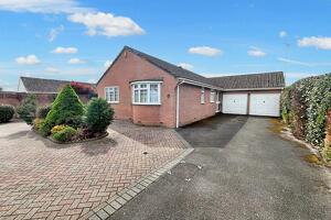 Picture #0 of Property #1587958641 in Verwood BH31 6TA