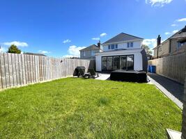Picture #8 of Property #1590448641 in Vicarage Road, Oakdale, POOLE BH15 3BA