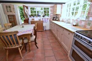 Picture #3 of Property #1591125141 in Beaucroft Road, Colehill, Wimborne BH21 2QW