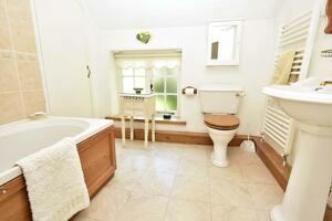 Picture #9 of Property #1591125141 in Beaucroft Road, Colehill, Wimborne BH21 2QW