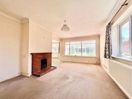 Picture #4 of Property #1591588641 in Braemar Drive, Highcliffe On Sea, Christchurch BH23 5NN
