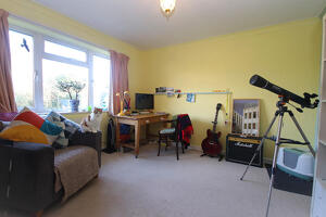 Picture #12 of Property #1593227031 in Park Close, Milford on Sea SO41 0QT