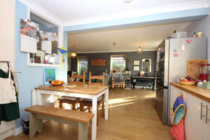 Picture #8 of Property #1593227031 in Park Close, Milford on Sea SO41 0QT