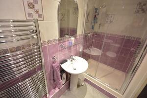 Picture #9 of Property #1593352131 in Fontmell Road, Broadstone BH18 8NL