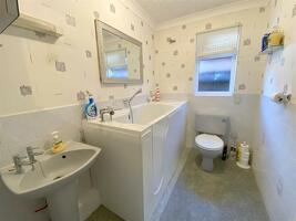 Picture #11 of Property #1596309141 in Acacia Avenue, Verwood BH31 6XF