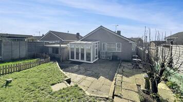 Picture #10 of Property #1596794541 in Haymoor Road, Oakdale, Poole BH15 3NT