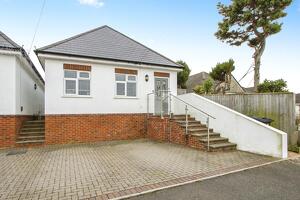 Picture #0 of Property #1602912441 in Hythe Road, Oakdale, Poole BH15 3NN