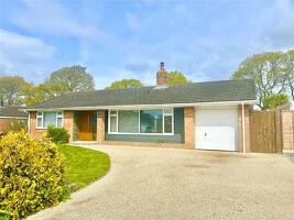 Picture #0 of Property #1603452741 in Pinewood Road, Highcliffe On Sea, Christchurch BH23 5PJ