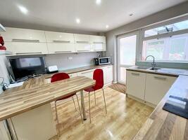Picture #4 of Property #1604763741 in St Catherines Hill  Christchurch BH23 2SZ