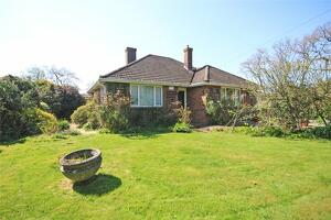 Picture #1 of Property #1607208231 in Stopples Lane, Hordle, Lymington SO41 0JA