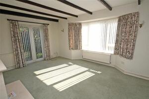 Picture #4 of Property #1607208231 in Stopples Lane, Hordle, Lymington SO41 0JA