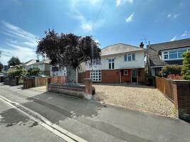 Picture #1 of Property #1607303241 in St. Lukes Road, Bournemouth BH3 7LT