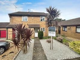 Picture #0 of Property #1608352641 in Chalbury Close, Poole BH17 8BP