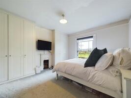 Picture #15 of Property #1612462641 in Bennetts Lane, Burley, Ringwood BH24 4AT