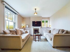 Picture #2 of Property #1612462641 in Bennetts Lane, Burley, Ringwood BH24 4AT