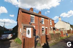 Picture #0 of Property #1612568241 in Southampton Road, Ringwood BH24 1HU