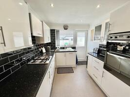 Picture #4 of Property #1617341541 in Scarf Road, Canford Heath, Poole BH17 8QH