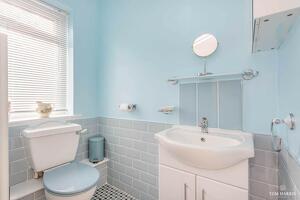 Picture #14 of Property #1619192541 in Irving Lane, Bournemouth BH6 5HH