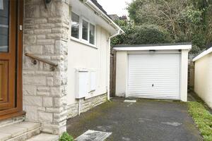 Picture #6 of Property #1623371541 in Yew Tree Close, Wimborne BH21 1LL