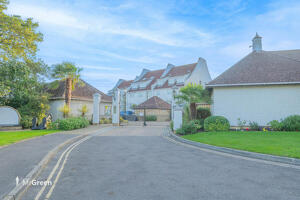 Picture #14 of Property #1624402341 in Moriconium Quay, Lake Avenue, Poole BH15 4QP