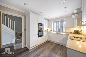 Picture #8 of Property #1625959641 in Farrs Avenue, Wimborne BH21 1WS