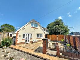Picture #0 of Property #1627488531 in Stanley Green Road, Poole BH15 3AE