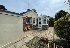 Picture #4 of Property #1628944641 in Millhams Close, Bournemouth BH10 7LW