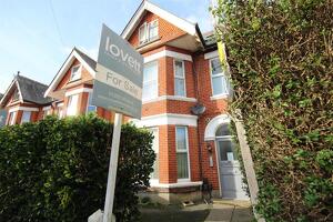 Picture #0 of Property #1629399921 in Donoughmore Road, Bournemouth BH1 4HG