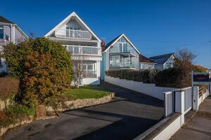 Picture #31 of Property #1641936441 in Whitecliff Road, Whitecliff, Poole BH14 8DU