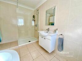 Picture #12 of Property #1646095641 in Stony Lane, Burton, Christchurch BH23 7LE