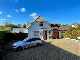 Picture #0 of Property #1646362641 in Canford Bottom, Wimborne BH21 2HA
