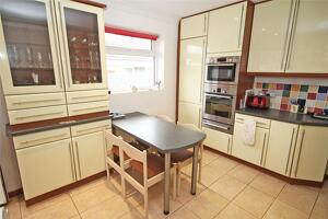 Picture #5 of Property #1650877131 in Arnolds Close, Barton on Sea, New Milton BH25 7JW