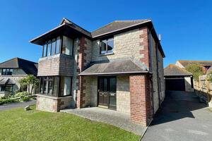Picture #0 of Property #1650905931 in Cauldron Barn Road, Swanage BH19 1QF