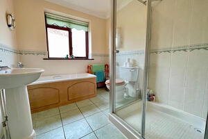 Picture #12 of Property #1650905931 in Cauldron Barn Road, Swanage BH19 1QF