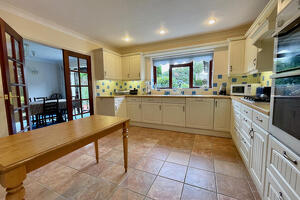 Picture #3 of Property #1650905931 in Cauldron Barn Road, Swanage BH19 1QF