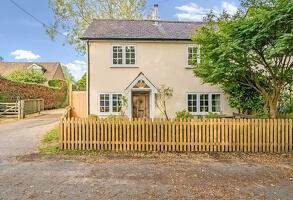 Picture #0 of Property #1652286141 in Agisters Cottage, Seamans Lane, Lyndhurst SO43 7FU