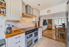 Picture #5 of Property #1652286141 in Agisters Cottage, Seamans Lane, Lyndhurst SO43 7FU