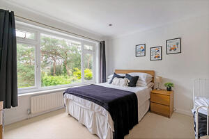 Picture #14 of Property #1658578641 in Dornie Road, Canford Cliffs, Poole BH13 7NL