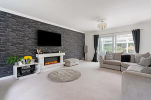 Picture #3 of Property #1658578641 in Dornie Road, Canford Cliffs, Poole BH13 7NL