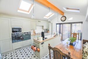 Picture #8 of Property #1660149141 in  Crescent Road, WIMBORNE BH21 1BJ