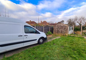 Picture #24 of Property #1660351341 in Causeway Crescent, Totton SO40 3AX